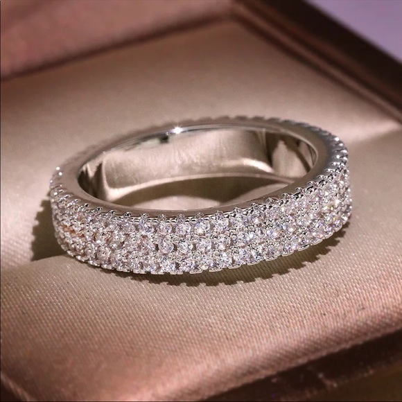 🔥HOST PICK 925 Sterling Silver Dazzling Pave Diamond Ring - Picture 4 of 12